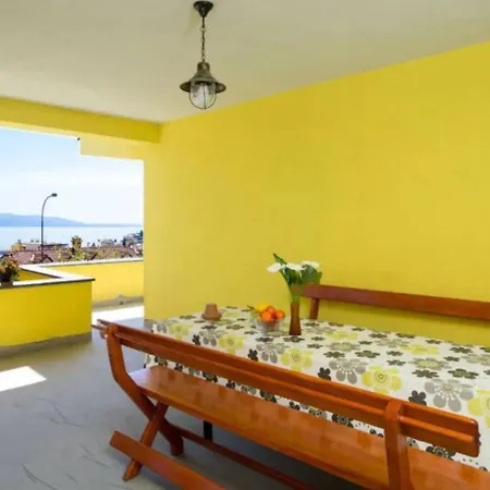 Apartment With Sea View