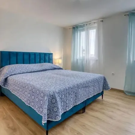 With Sea View Apartment